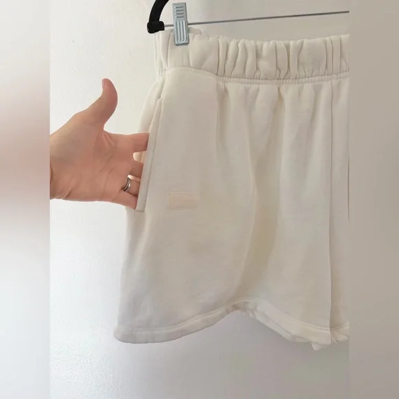 SET Active White Pull-On Heavyweight Sweat Shorts Size Large - Picture 2 of 6